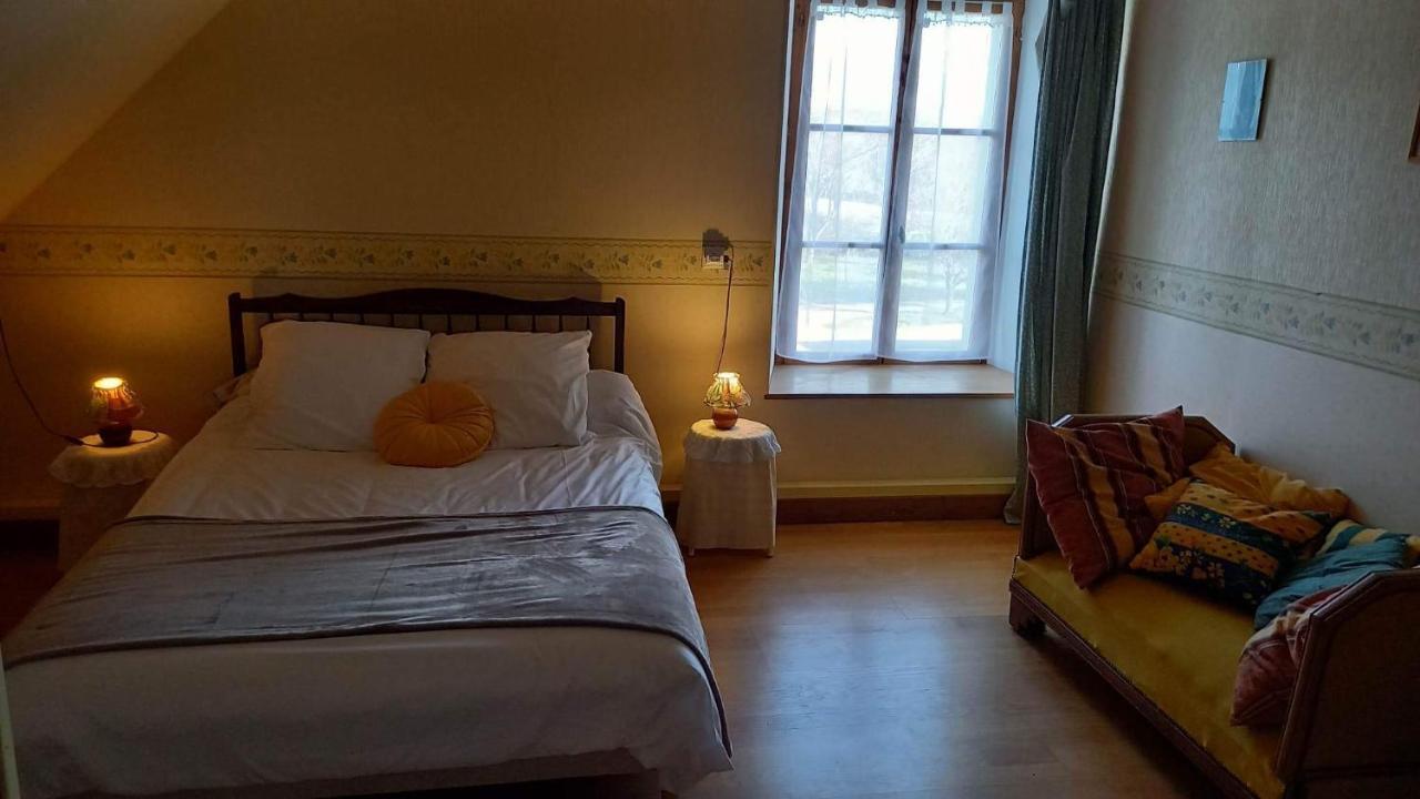 Le Clos Du Merry Joux-la-Ville Bagian luar foto