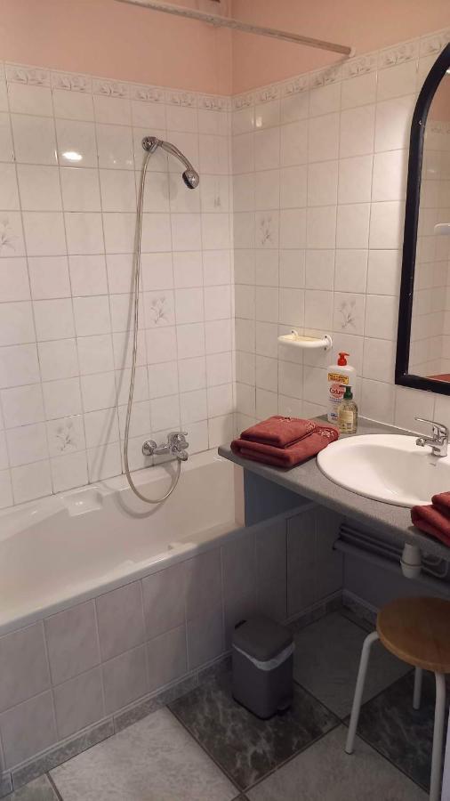 Le Clos Du Merry Joux-la-Ville Bagian luar foto
